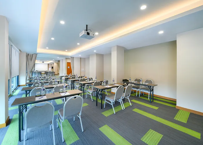 Holiday Inn Express Jakarta Matraman By Ihg