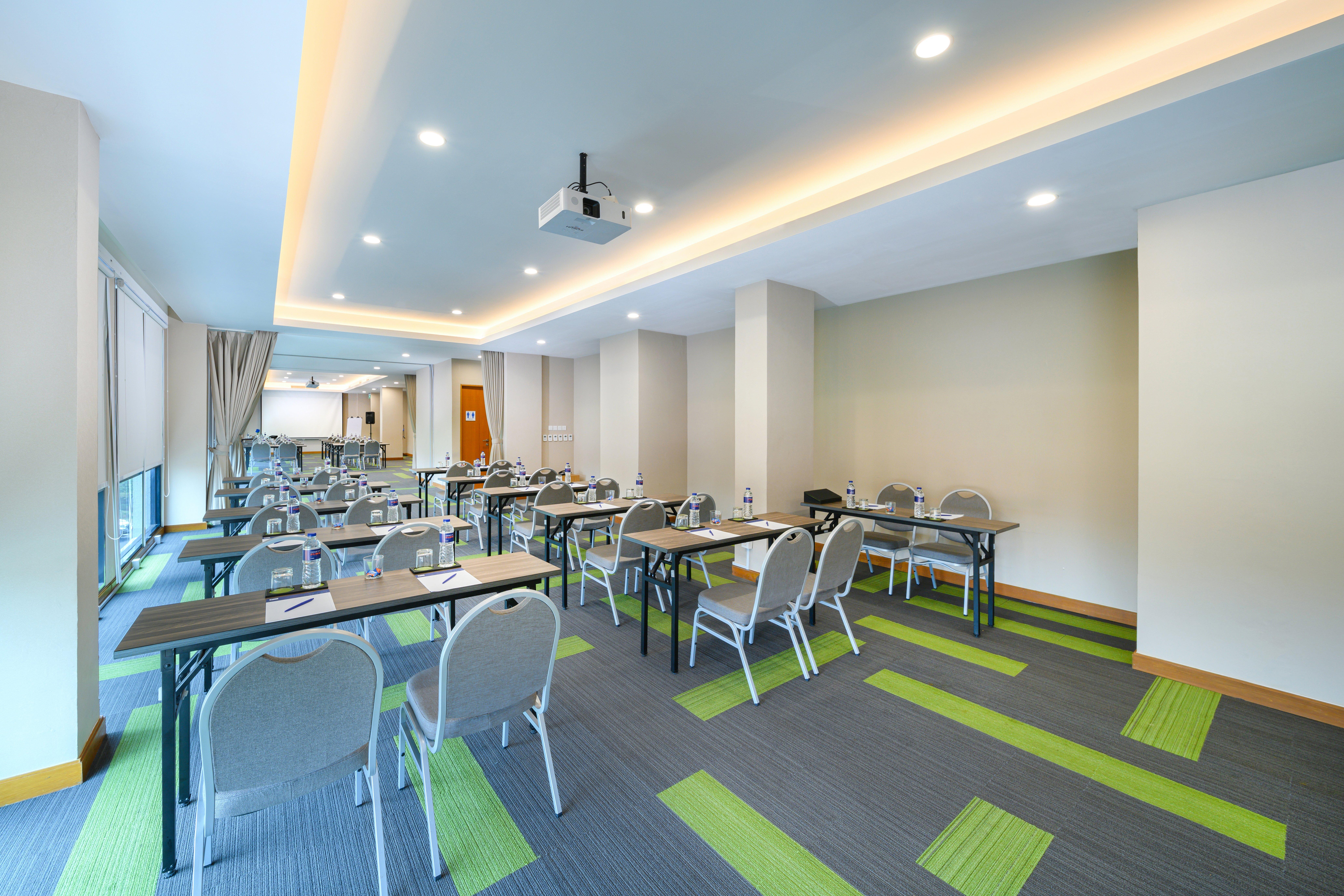 Express Matraman By Ihg Hotel Jakarta
