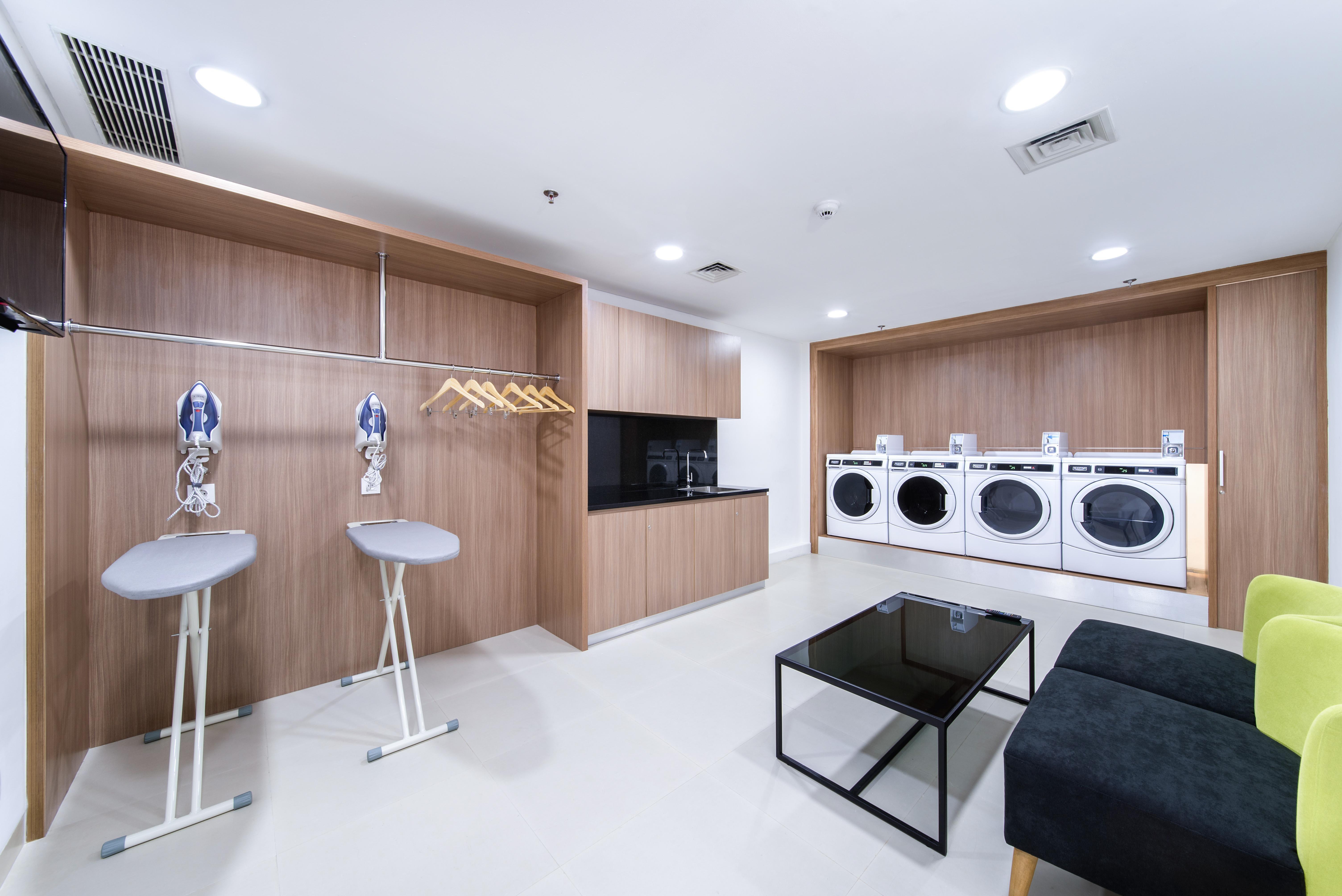 Hotel Express Matraman By Ihg Jakarta