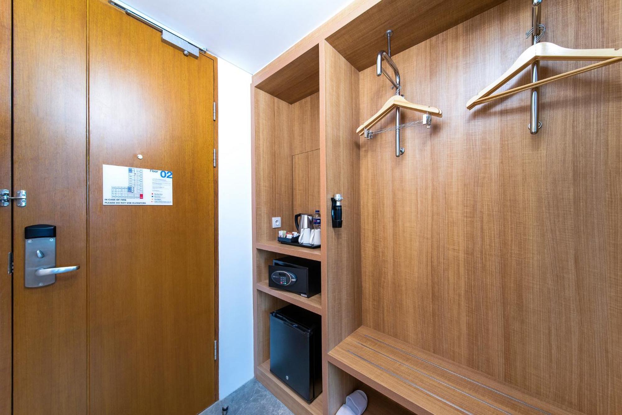 Hotel Express Matraman By Ihg Jakarta